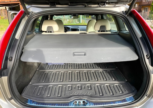 Volvo XC 60 cena 80000 przebieg: 204000, rok produkcji 2015 z Karpacz małe 92